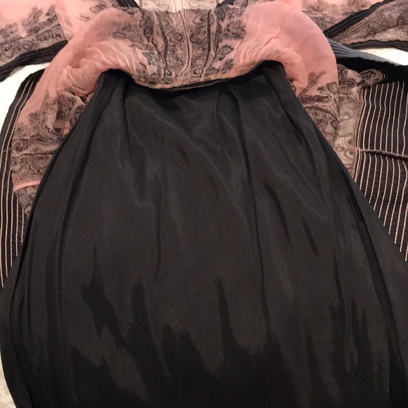 Cache dress - Picture 3 of 5